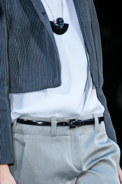 Look 12